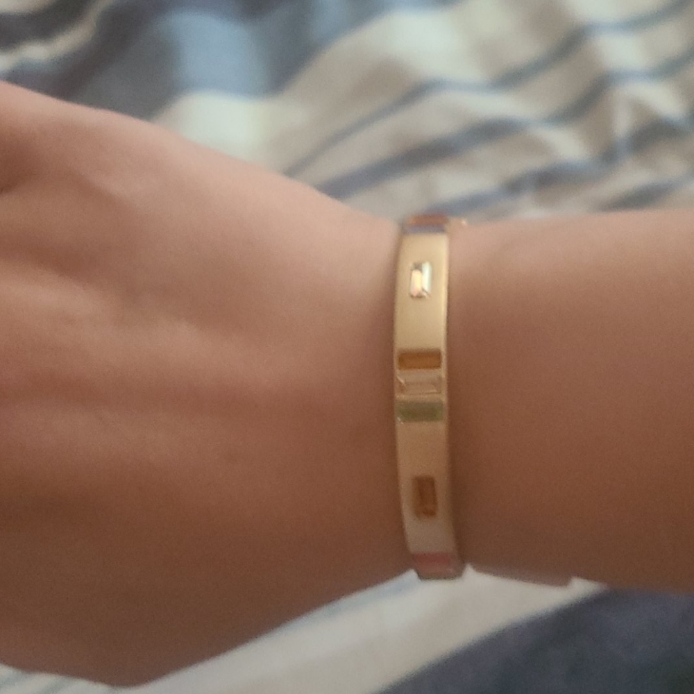 Bracelet